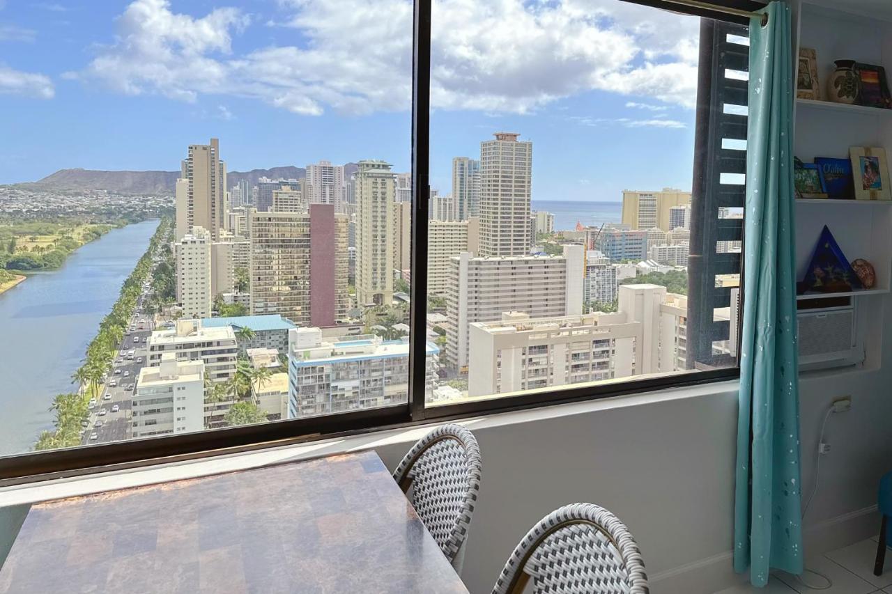 Waikiki Condo High Floor Views Beaches Convention Center Honolulu Bagian luar foto