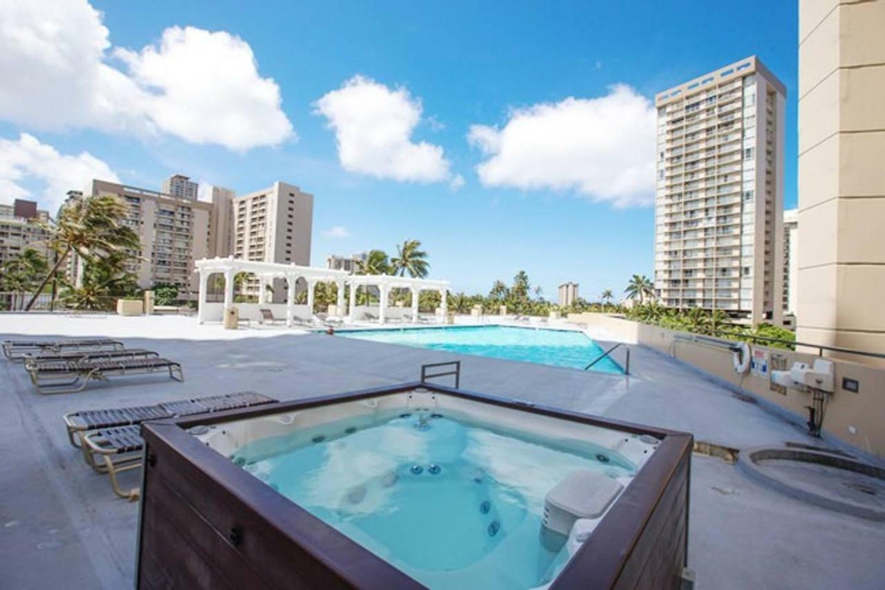 Waikiki Condo High Floor Views Beaches Convention Center Honolulu Bagian luar foto